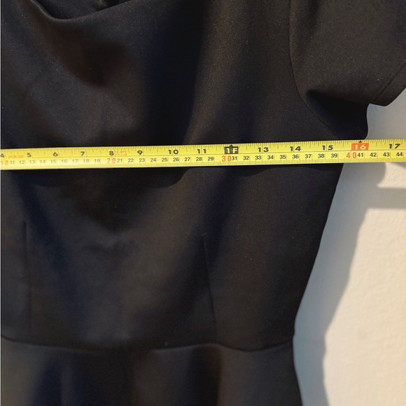 Tops - Picture 2 of 3